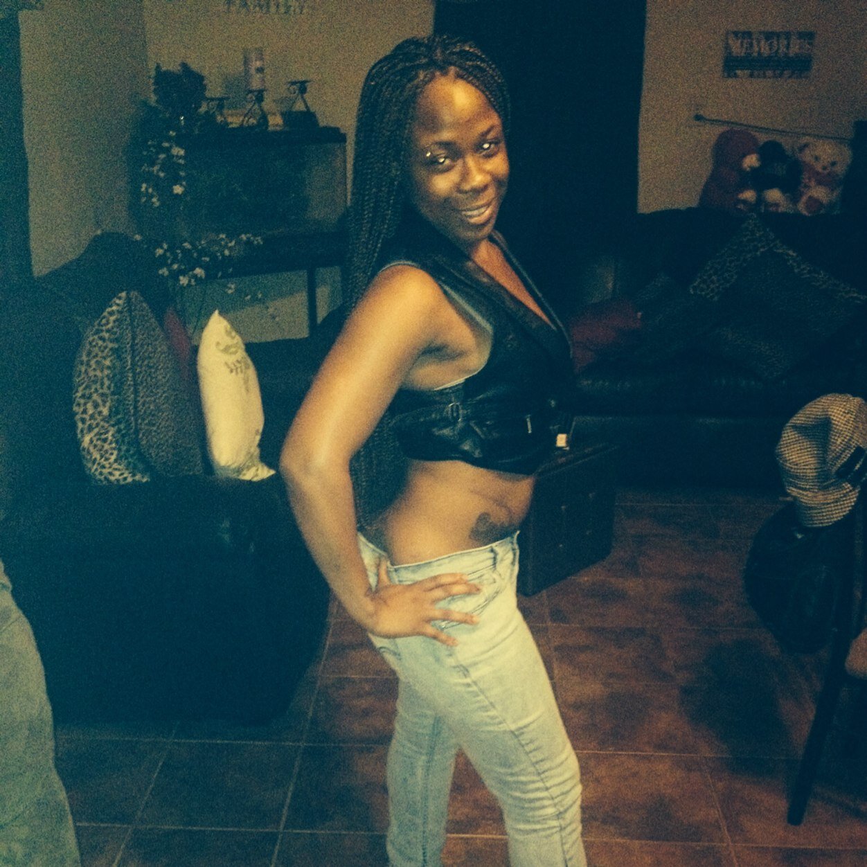 Being Blessed and enjoying tha Single Life..but i will alway have a Bond that will Neva Be Broken