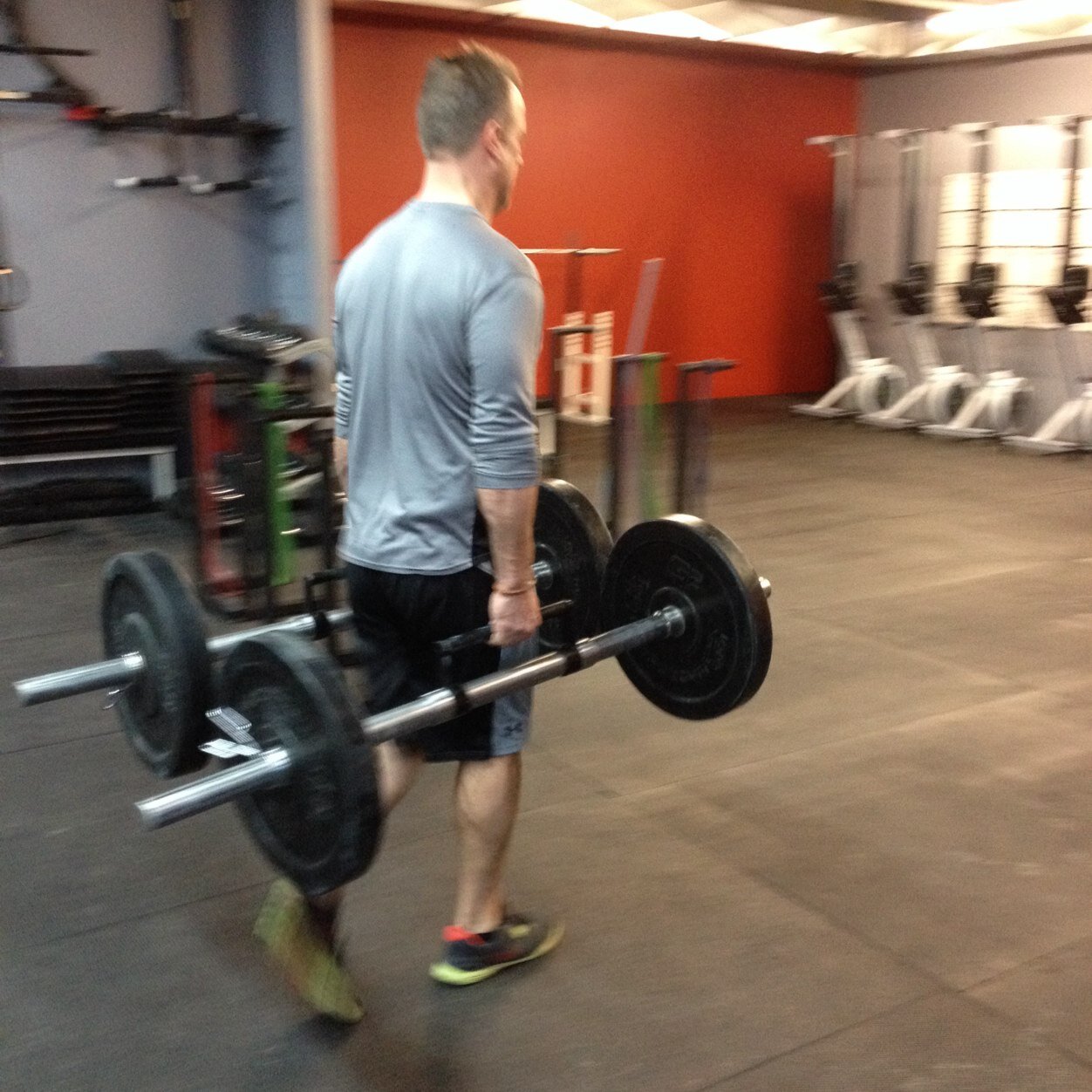 Crossfit, healthy eating, family, friends.
Contractor, leather worker, motorcycles.