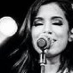 Amo , @Anitta_OFICIAL .. Não me pergunte não tenho Instragam , nem Wpp .. Tenho facebook e é Luisa Dantas Alves .. #TH: 30 01 2014