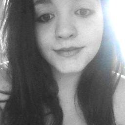 Gremista, Amiga, Amo Chocolate, Charlie Brown, Amigos, Família, Futsal, Deus..a Menina aki só tem 16 aninhos mais com muita história pra contar.. Qw