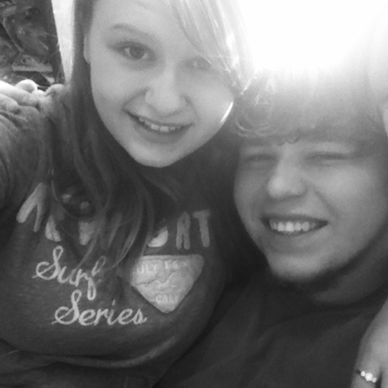 I love my amazing girlfriend, and music. follow me on instagram at jo3yb3rry4. follow my other twitter @thereal_Ted_