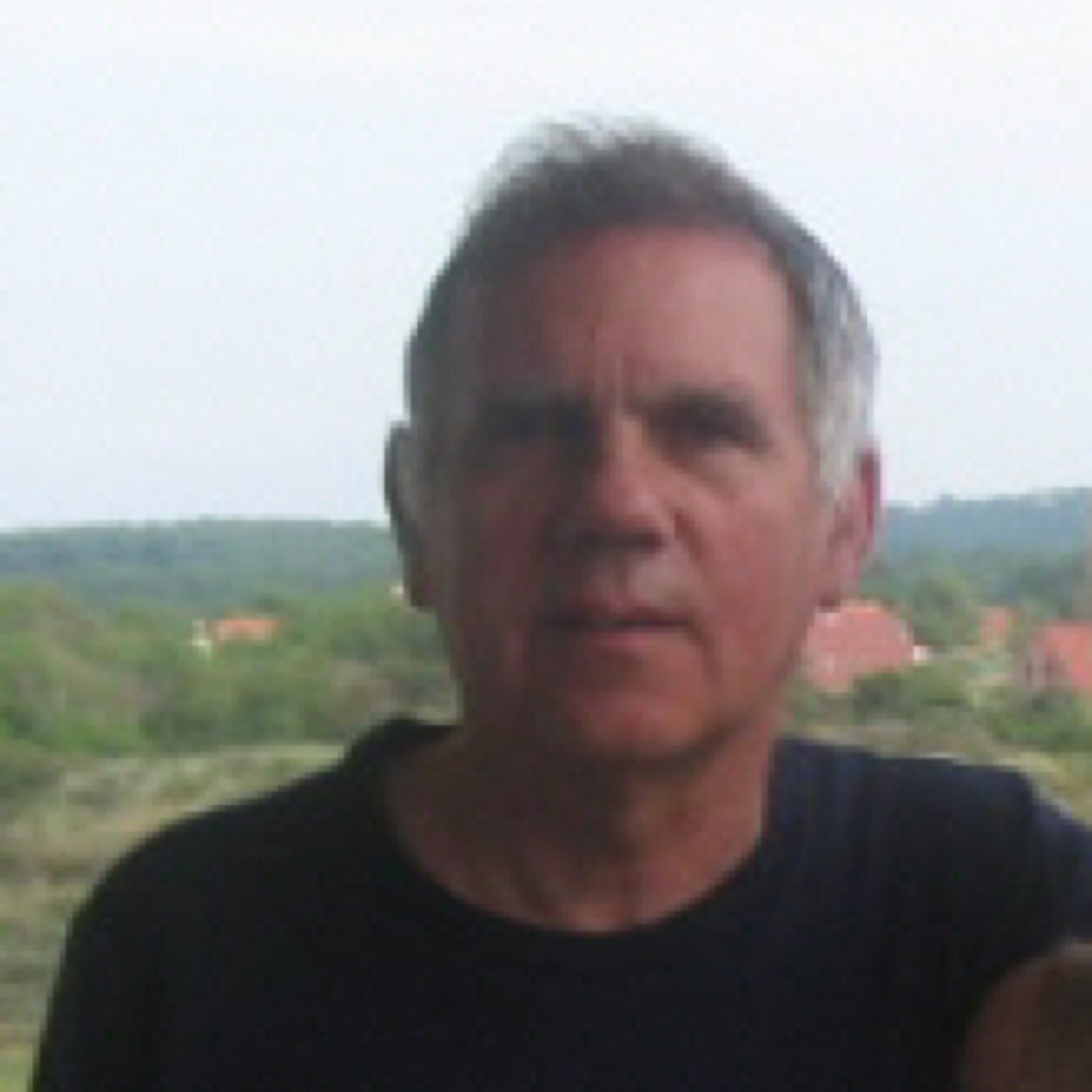 franchamp2's profile picture. Politiquement incorrect.