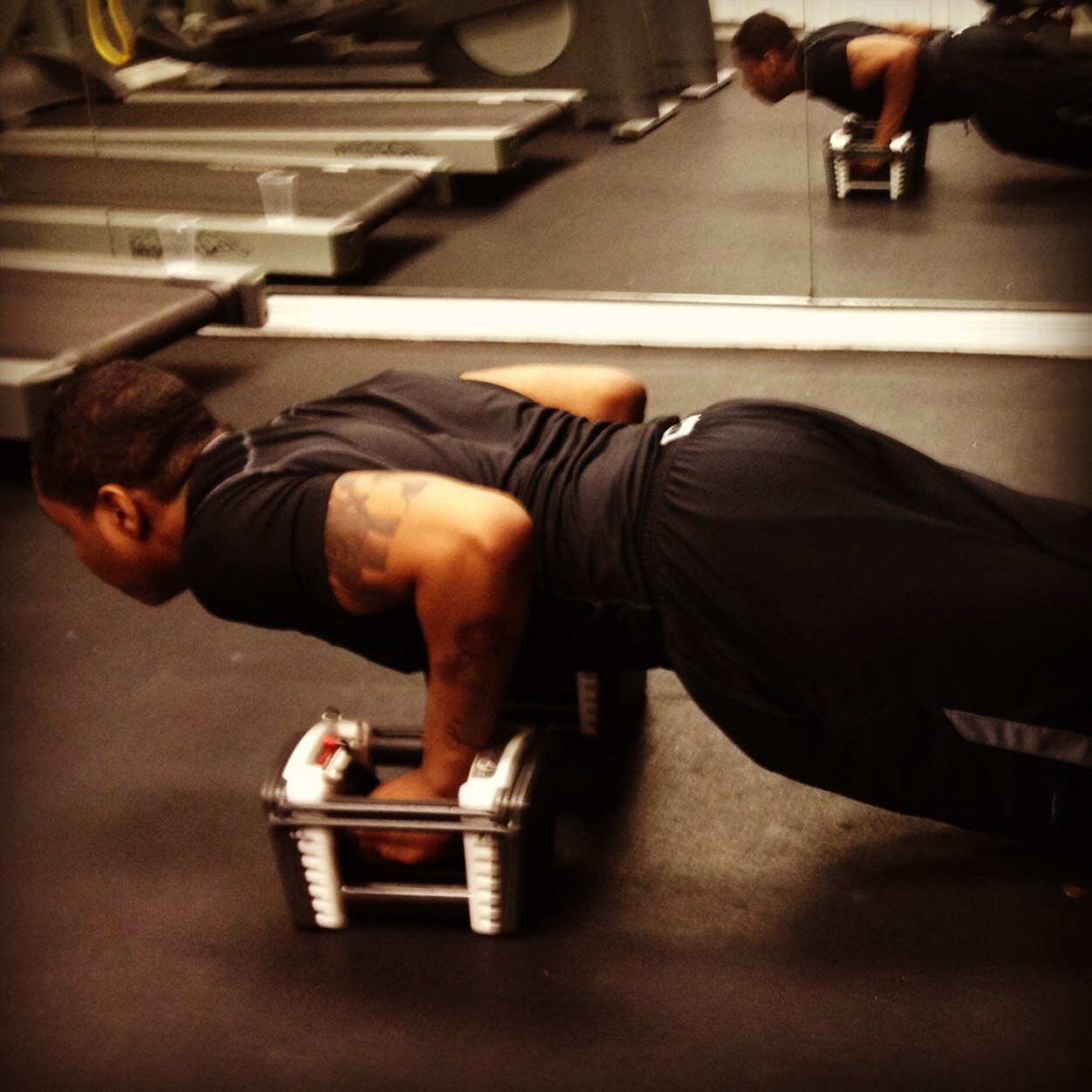 MuscleGains365's profile picture. Official twitter of musclegains365. Tweet us 24/7 for questions, help etc. Were here to help you. Instagram - MuscleGains365 [2nd Page] @1kevloso