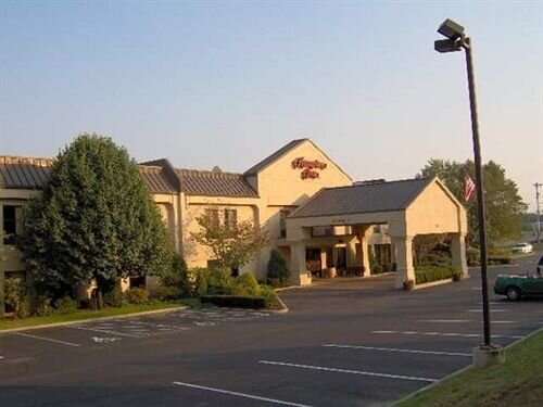 Our hotel is 2 floors proud and 115 rooms strong. Guests receive free hot breakfast from 6:00a–10:00a and a manager's special dinner Mon-Thurs starting at 5:30p