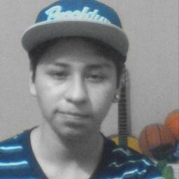 Castillo_MalC's profile picture. Entusiasta por naturaleza y un poco exagerado, te hace reír aunque tu no quieras, diseñador y Administrador en https://t.co/m9fih6wVzA