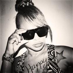 simple girl, like friendship, chating
