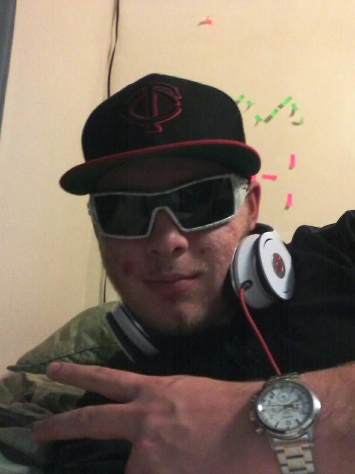 Welcome to DJ ICE CREAM DJ SERIVCE I AM LOCAL BUSINESS I DO WEDDING AND BIRTHDAY PARTY AND SCHOOL EVENTS AND OTHER STUFF.