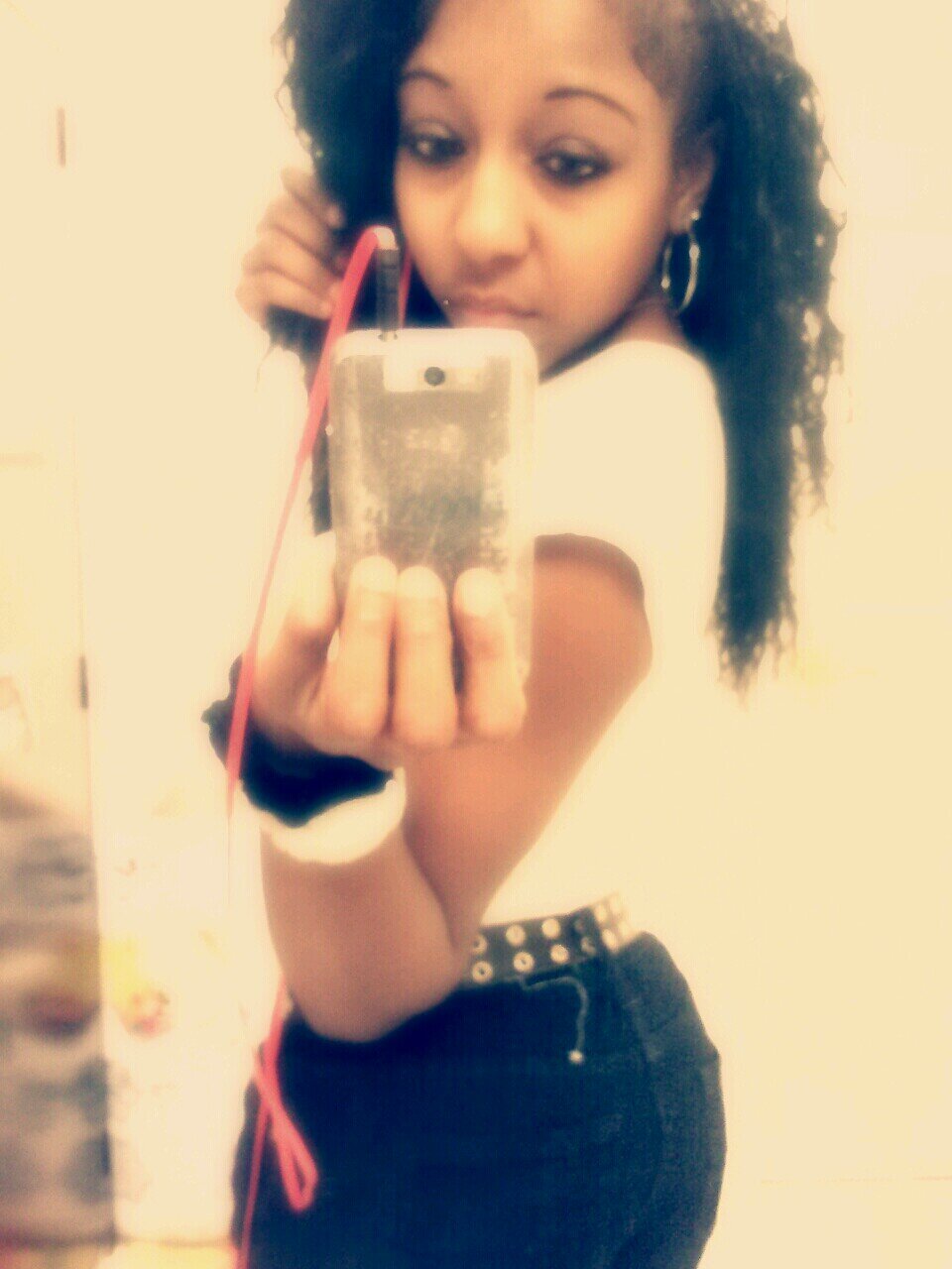 Virgo 8.23 ♍, Bisexual ♀♂, Kik: Str8_Killinn_It, Instagram: @ibeparanoid. *Do Me A Favor & Follow Me ツ , Ill Return The Favor Yu Heard Me !