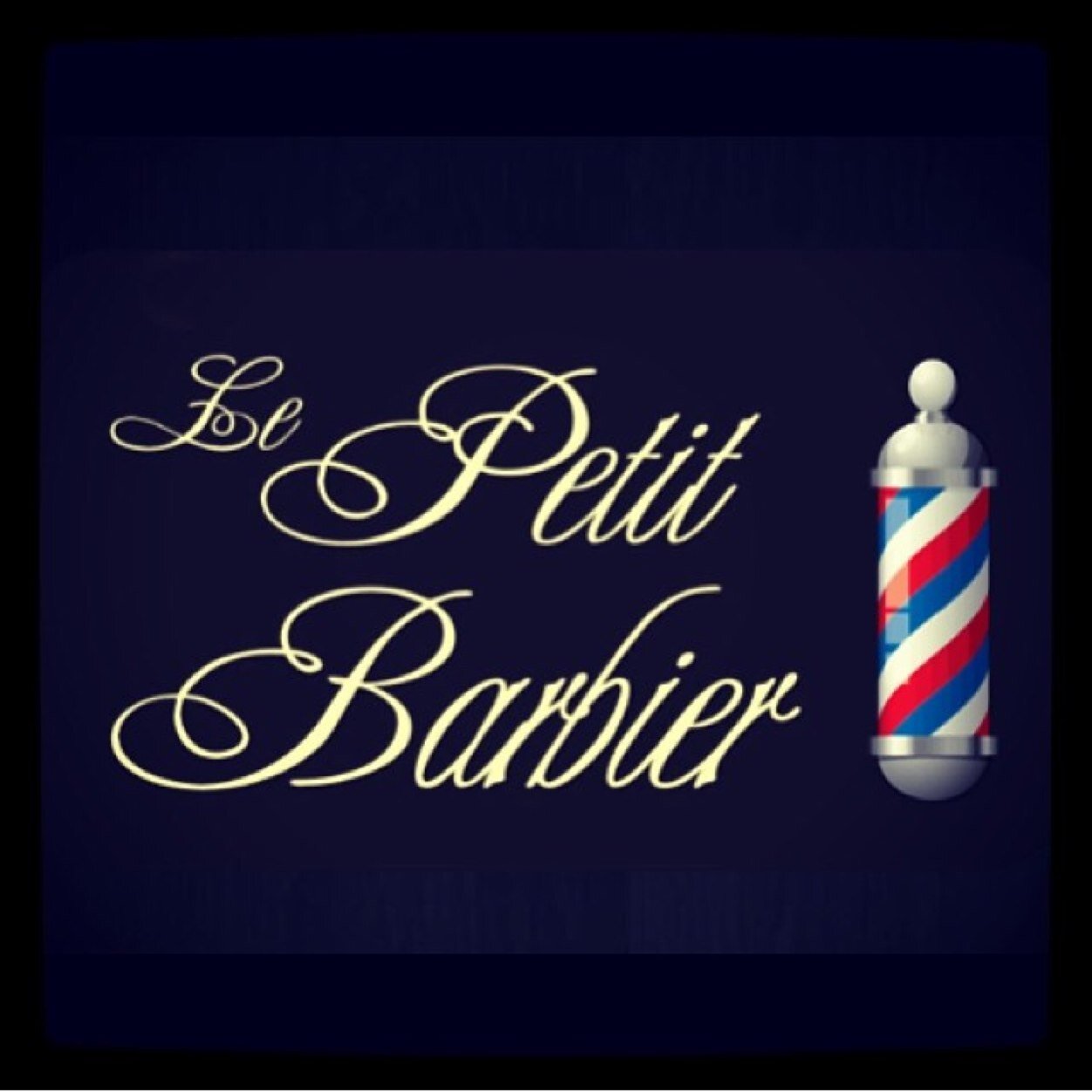 English run, unisex hairdresser. 
Located in the picturesque town of Javerlhac in South France.