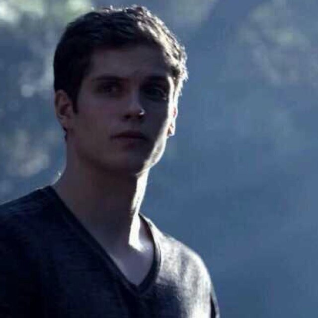 The names Isaac. Its true ive started a pack with @DauntlessPiper