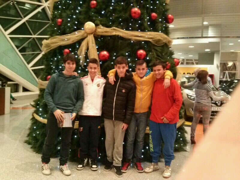 Amante del futbol, repartiendo sonrisas desde el 2000 :) 'En este mundo hay que dejar huella'       Alcala, Madrid