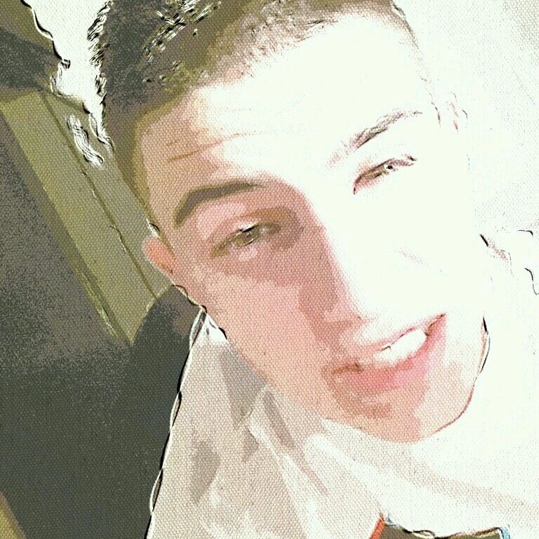 ShootMySeelf's profile picture. Meme dans le futur les gens ne te jugerons que par ton passé.