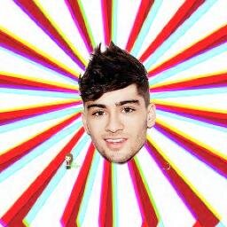 its_frooozain's profile picture. Zein roubou minhas ervas pq sim .
