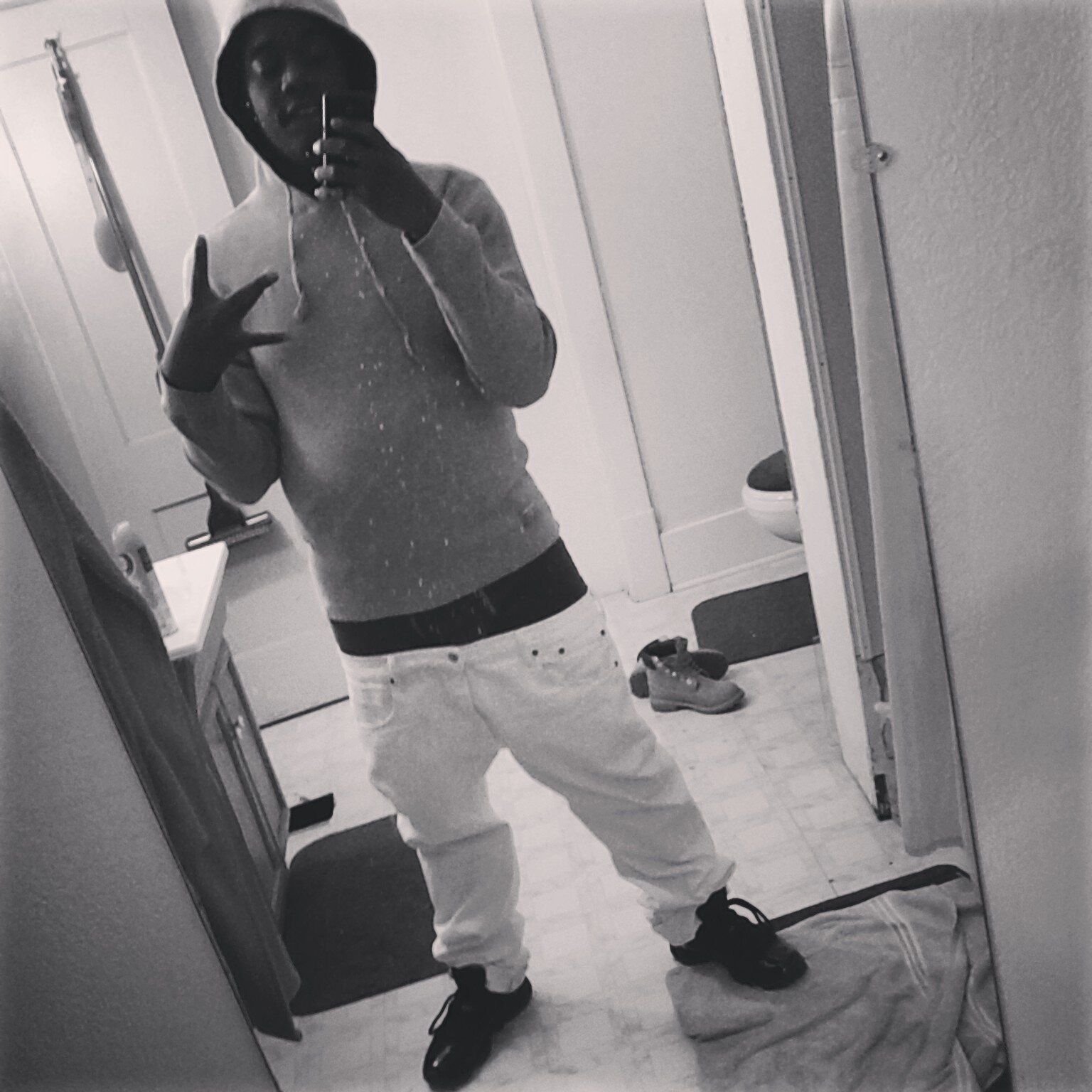 i blow ⛽⛽⛽ and ill blow one of dese niggaz  #Bang