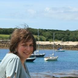 Freelance musician and teacher. Member of Arden Recorder Orchestra and of Duo Saltarello