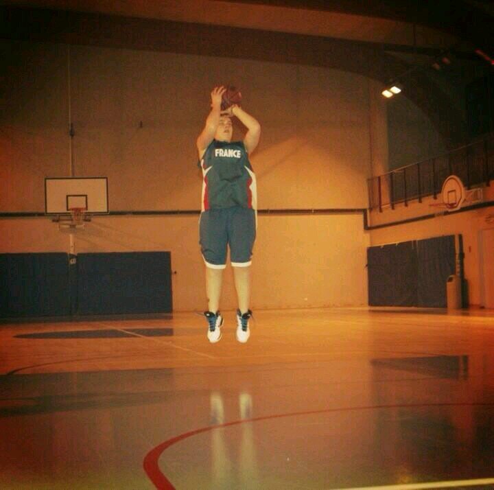 hibougreen's profile picture. Carpe Diem. #TeamBasketBall #Pornichet #PullIn