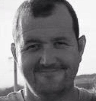 im glenn im married to becky and have 3 children Owen Liam and Dylan ,my favourite team are the mighty spurs