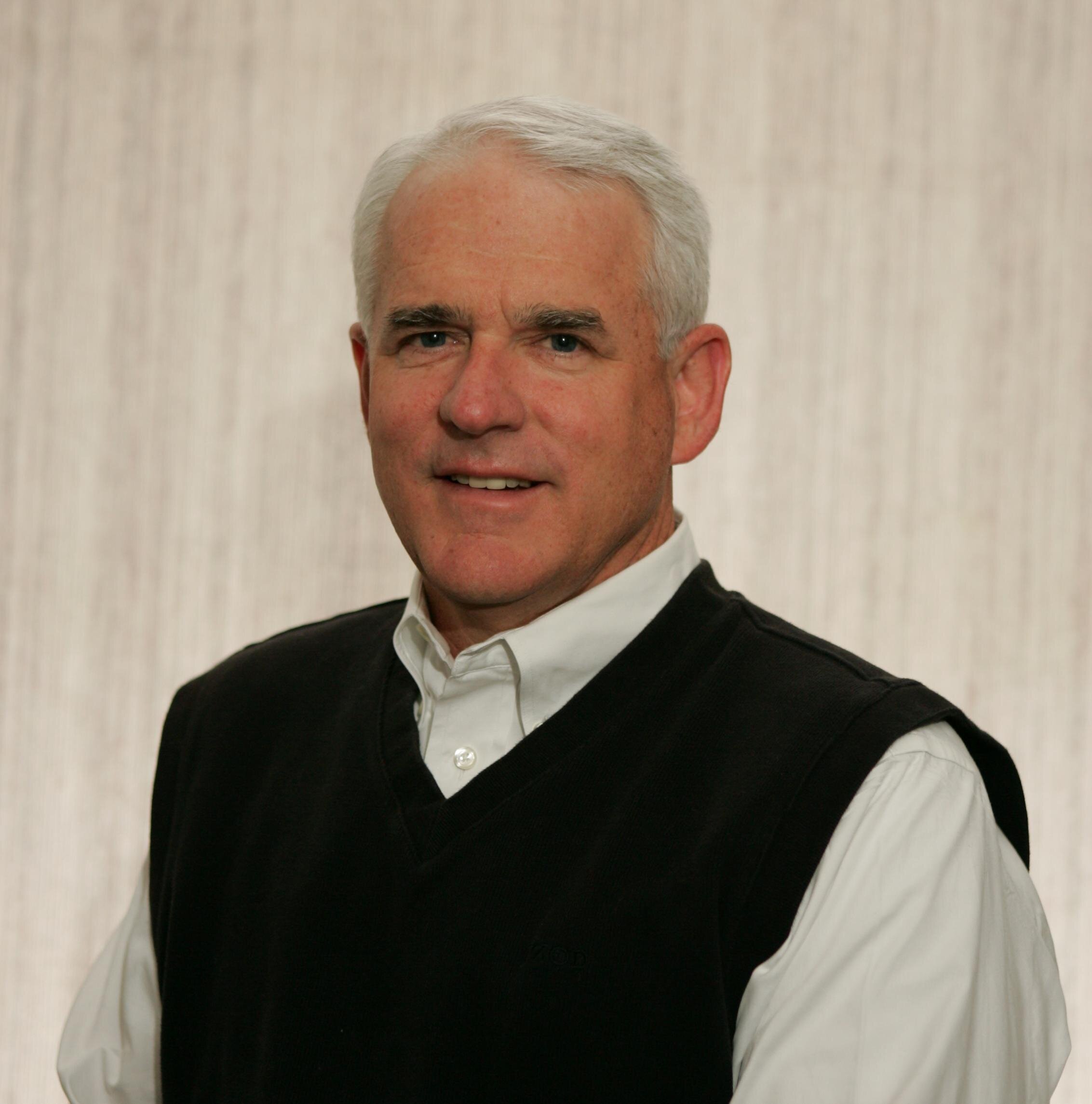 Husband of Dori, Father of Shelby, Jill and Luke, Grandfather of 6 wonderful grandkids, Christ Follower, UK Fan