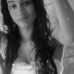 Yasmin_Thalyta's profile picture. Se a vida negar um sonho , seja forte suficiente para negar uma lágrima - Demi Lovato