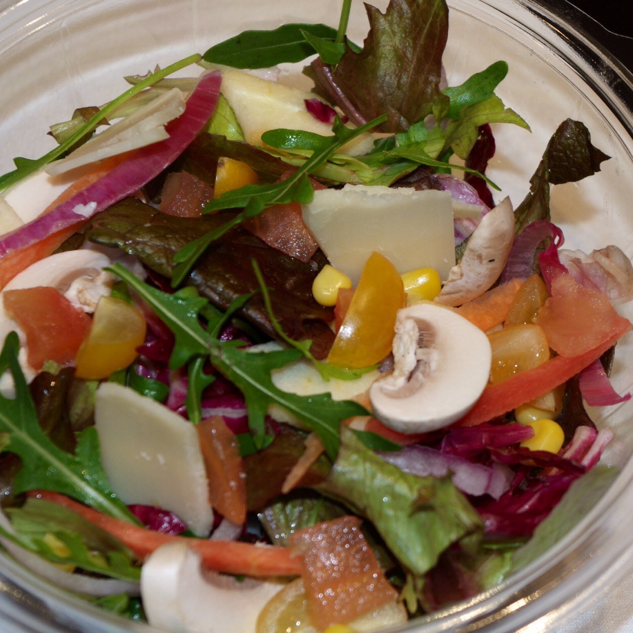 Le_Gavroche's profile picture. Nourriture saine, gourmande et équilibrée. Restaurant Bistronomique. Tel.: +21622304287
Resa/vente à emporter/livraison à domicile.