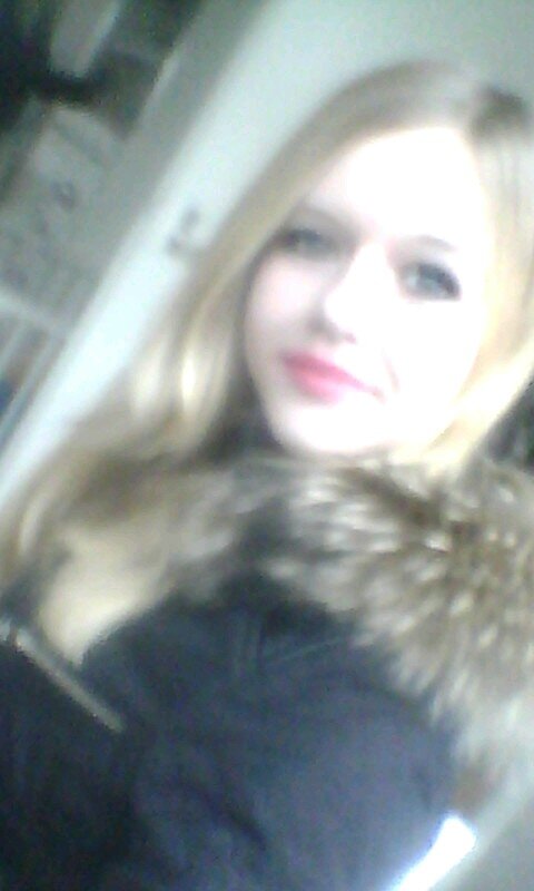 × remember only god can judge ya, forget the haters caus sombody loves ya ×  PIN: 7C3C48A2  ×