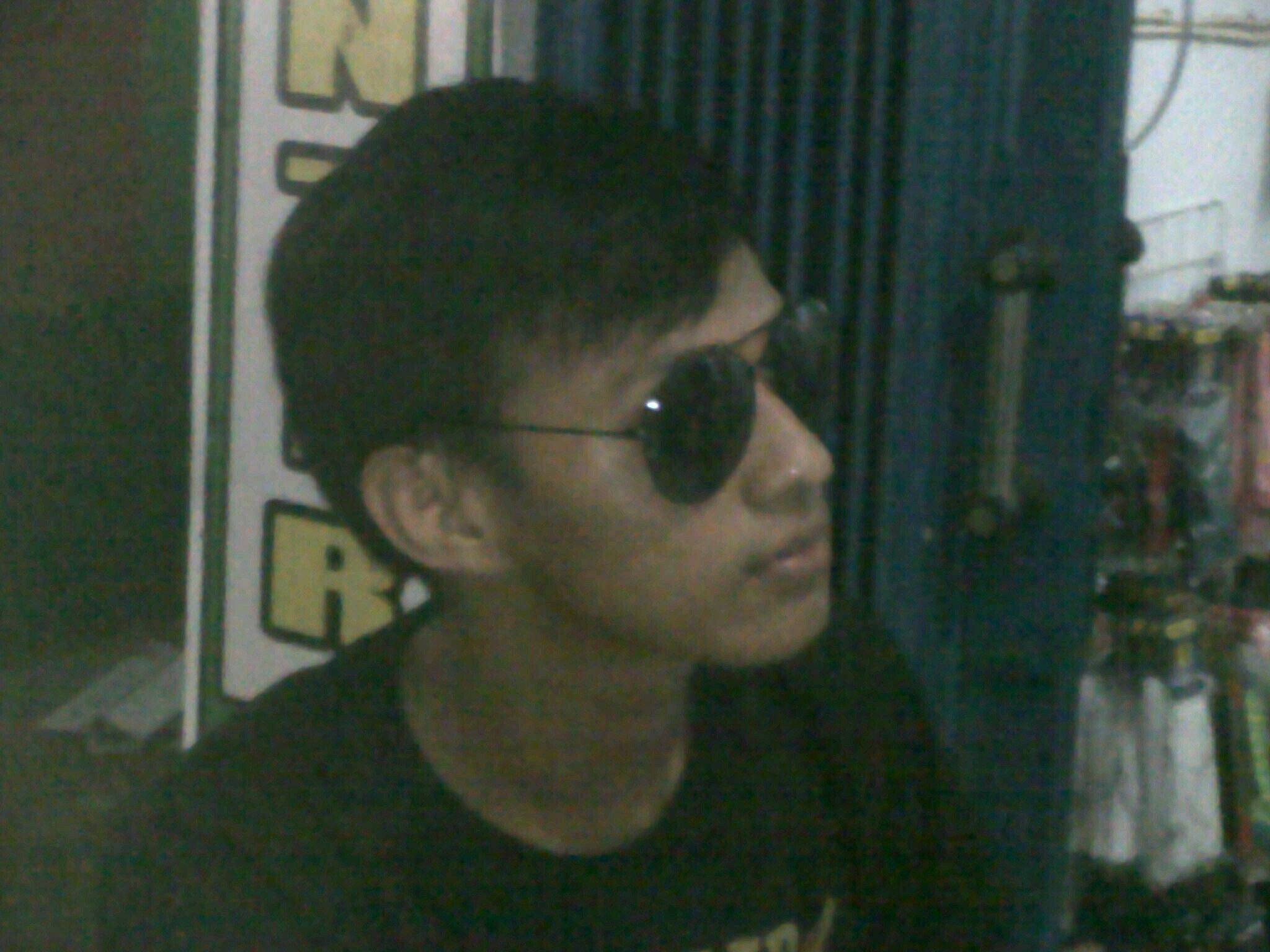 ranoazis121's profile picture. semangat