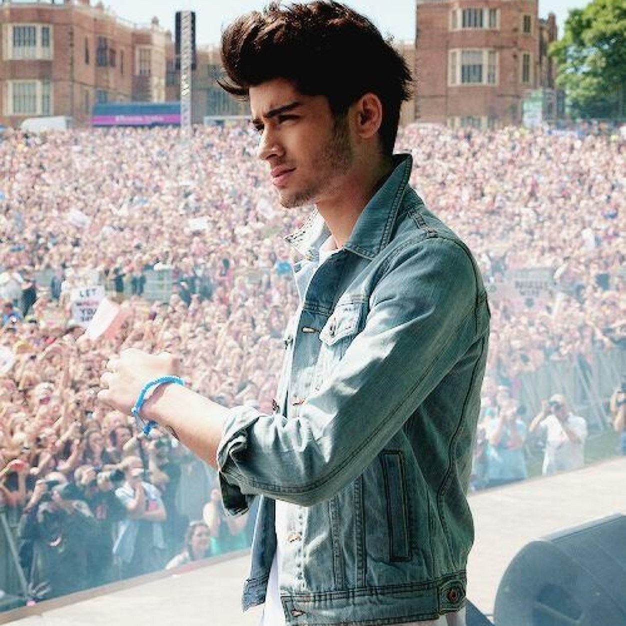 zayn is just pretty isn't he