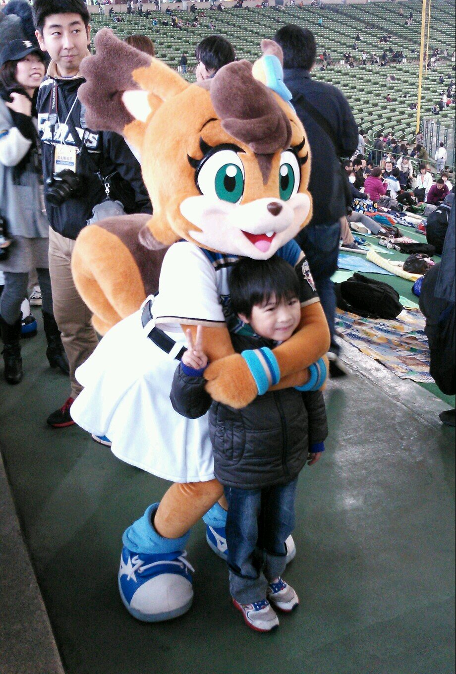 estoyllena's profile picture. ン十年もののFsファン。あったかーい目で見守ってます。選手を見る目が母親目線。 MLBはロッキーズ推し。まだまだ情報収集中😊