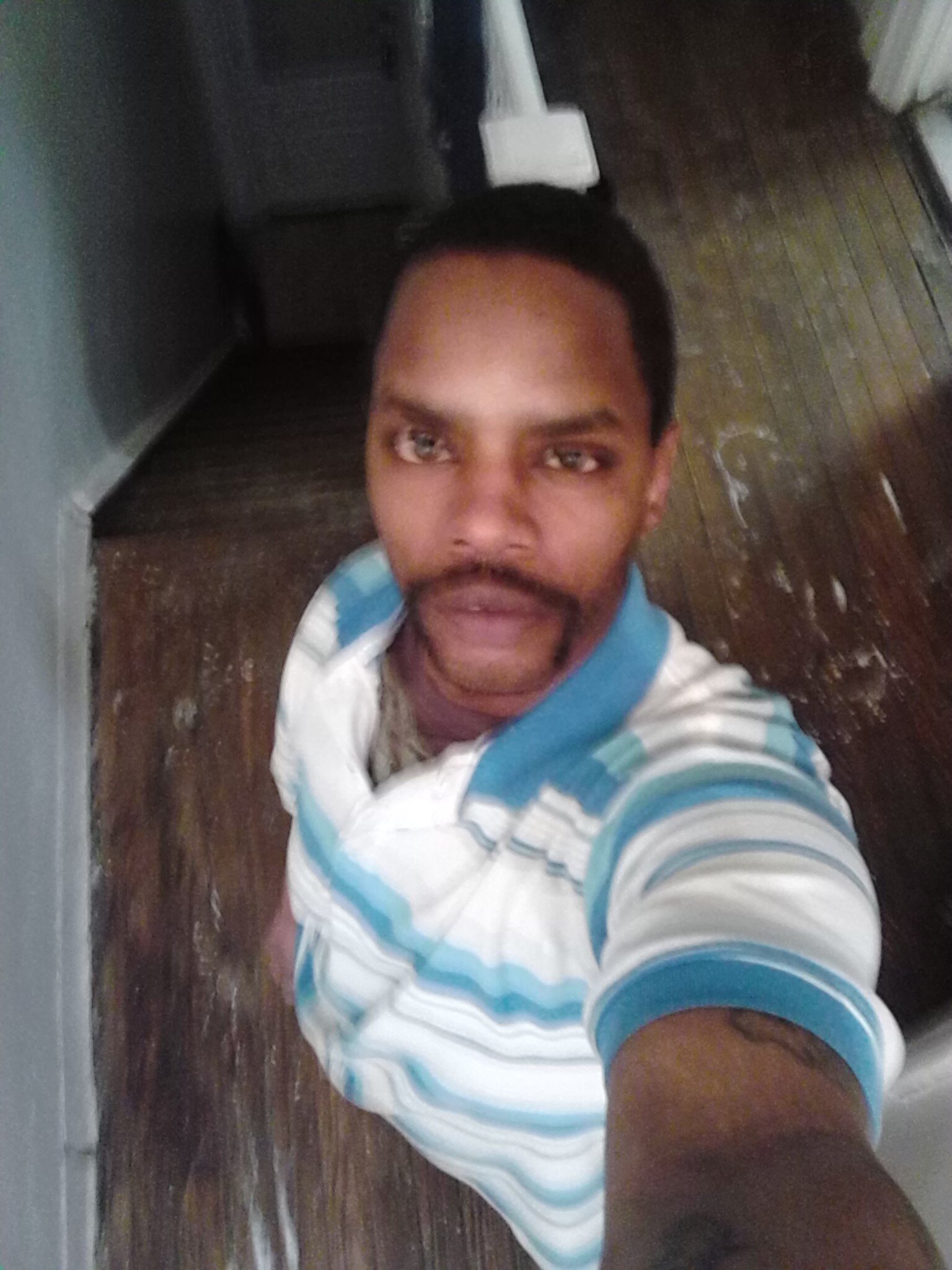 I'm single no kid's hard worker have my own Electrician Business
