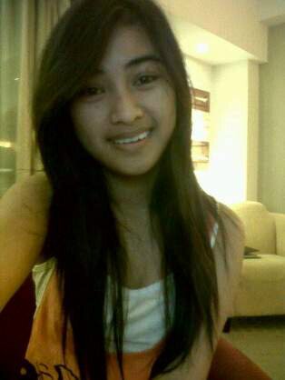 Yhunithathu's profile picture. Love in part .