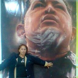 Venezolana, Chavista, Magallanera. Amo a DIOS, amo a mi FAMILIA. Amo y Admiro a mi ESPOSO. Mi PATRIA se llama CORAZÓN  y su apellido CHÁVEZ.