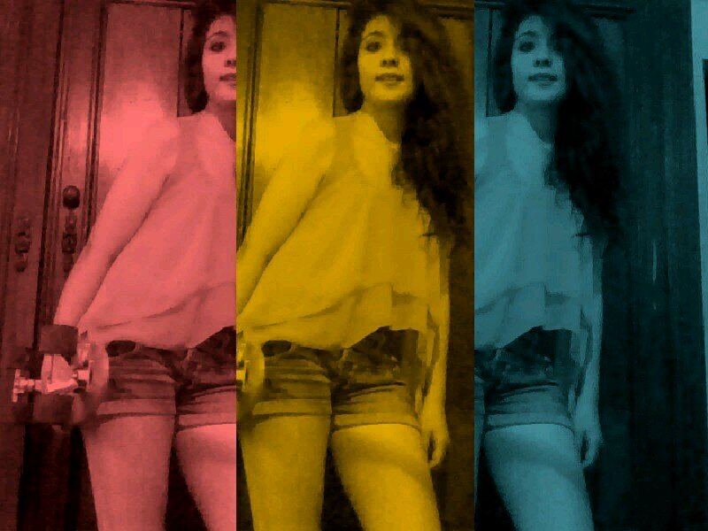 Hola chulls*-* en quetas?xd soy roller3 y amo a los one direction son unicos*-*