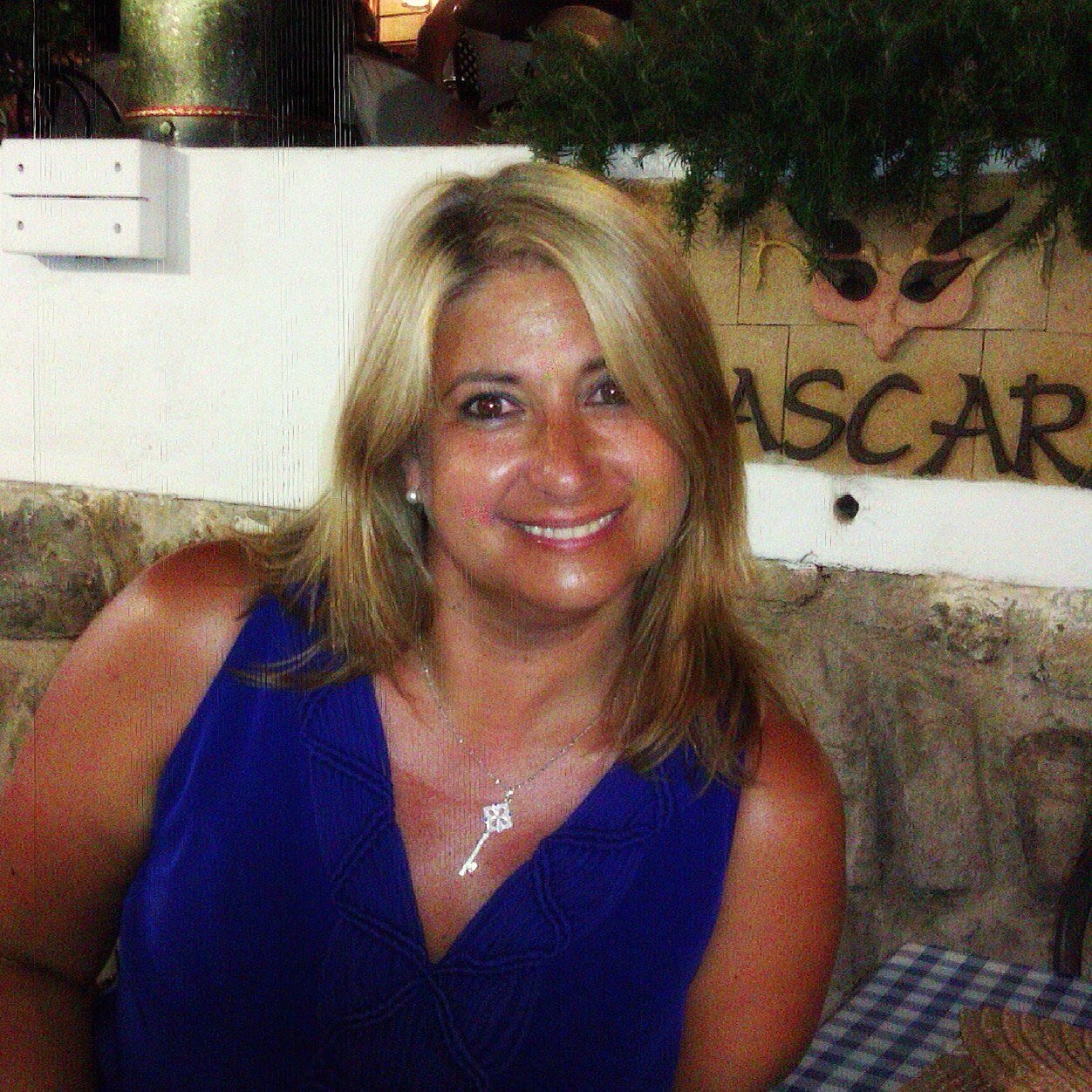 meryrose1964's profile picture. Madre, esposa y abogada. Encantada de todo ello.