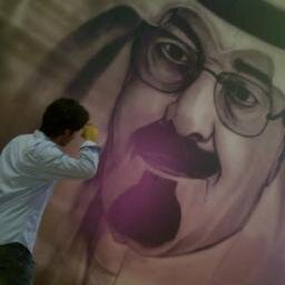 لا يوجد أسوأ من إنسان يسألك عن اسمك
الذي طالما كان يقرنه دائماً بكلمة أحبك