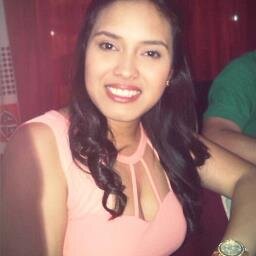 JuliRincon90's profile picture. Estudiante de Psicologia, El silencio otorga, la sonrisa confirma y la mirada habla☺