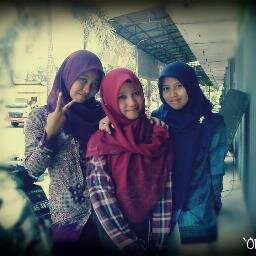 AliendElmooza's profile picture. Menjadi diri sendiri itu ... itu veryy good