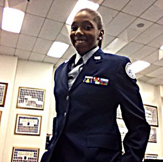 SingAdrienne_15's profile picture. C/O 2015