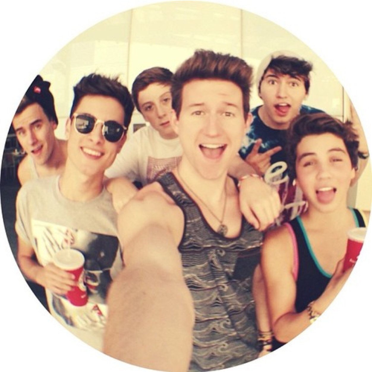 theboysofO2L's profile picture. In love with 6 guys Our Second Life ; 0/6