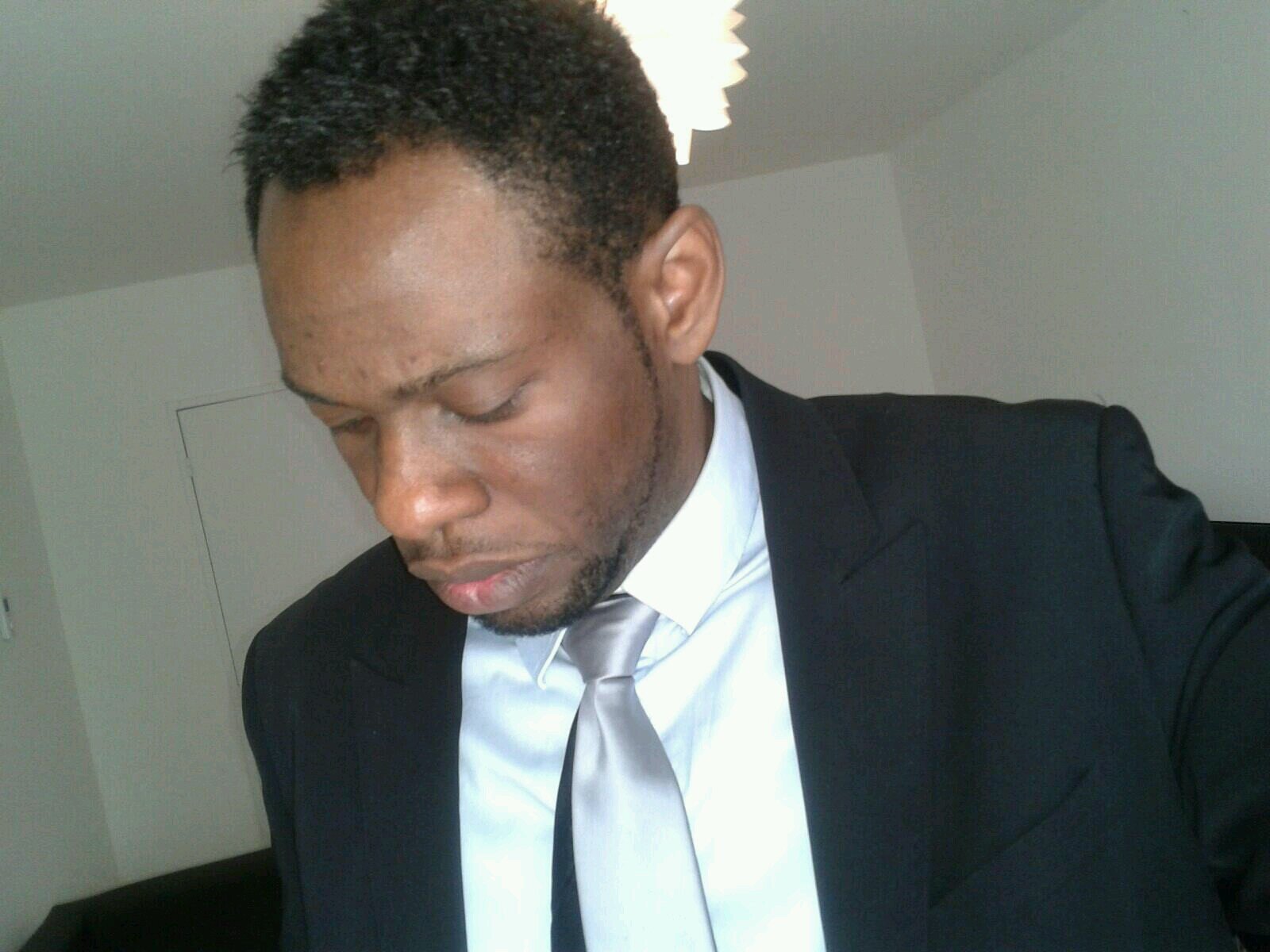 lkkalain's profile picture. Artiste chrétien - pianiste professionnel - créateur de melodies - arrangeur en studio - FB page Alain Music