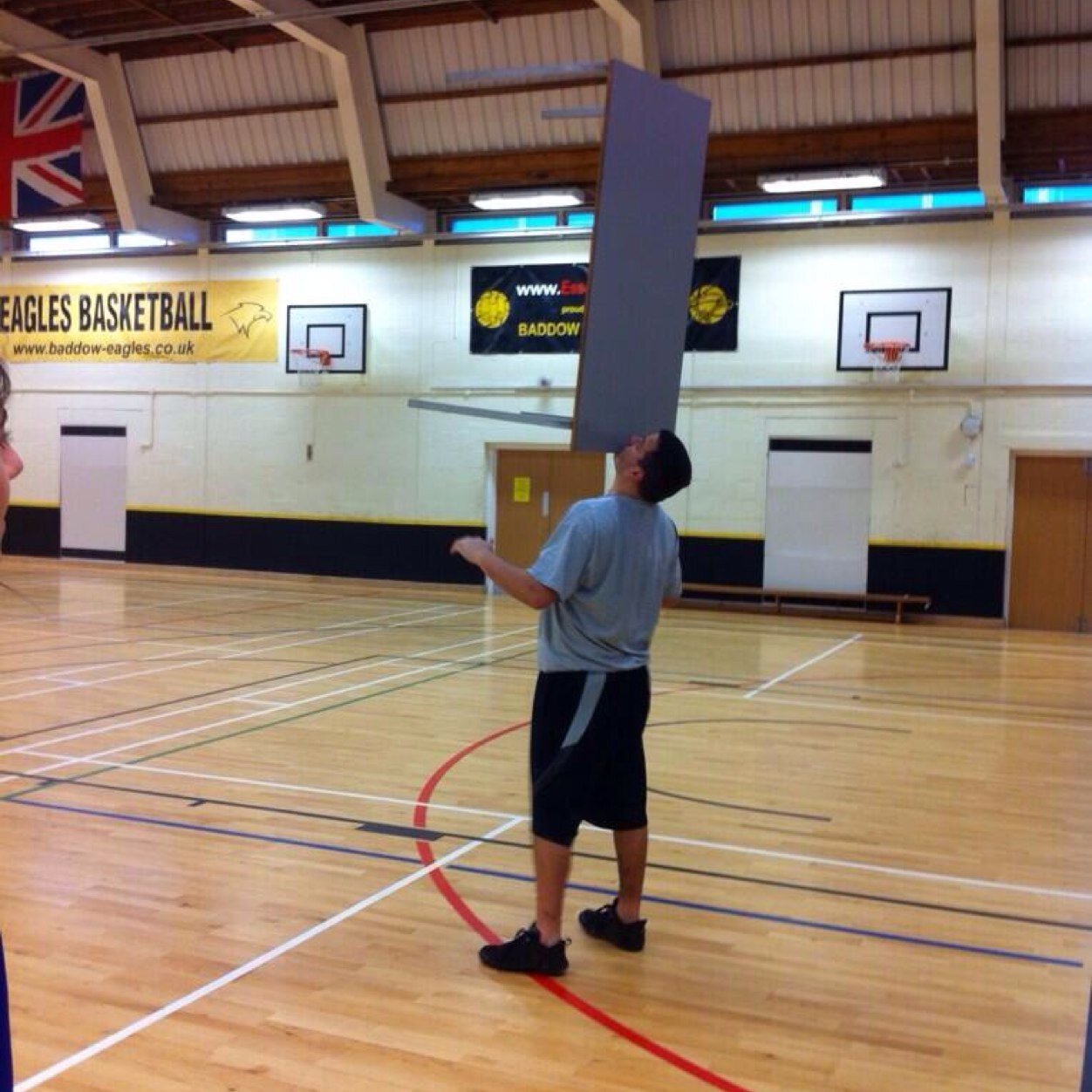 1hughie3's profile picture. im not insensitive, i just dont care!