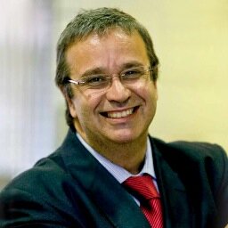 Consultor de Relaciones Humanas en las organizaciones.