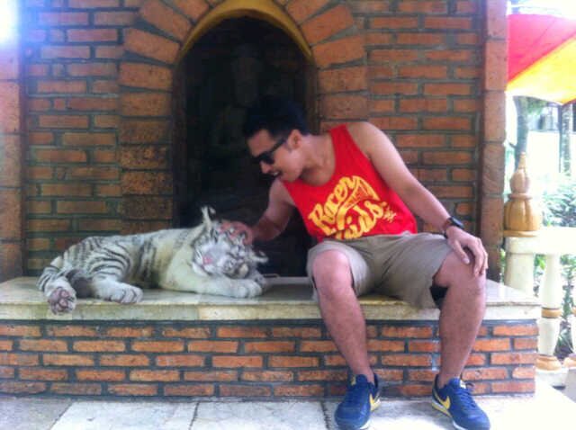 Hak milik @yonadianpuspita •Sarjana Hukum yg nyasar ke Pelayaran •Futsal Player (Al-Toha,KPFC,Warteg Boys) •NOCTURNE ♥ARSENAL #19