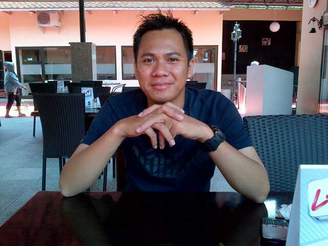 kakaweno's profile picture. diriku cerminan dirimu