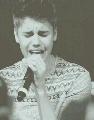 supporting that kid from Stratford @Justinbieber