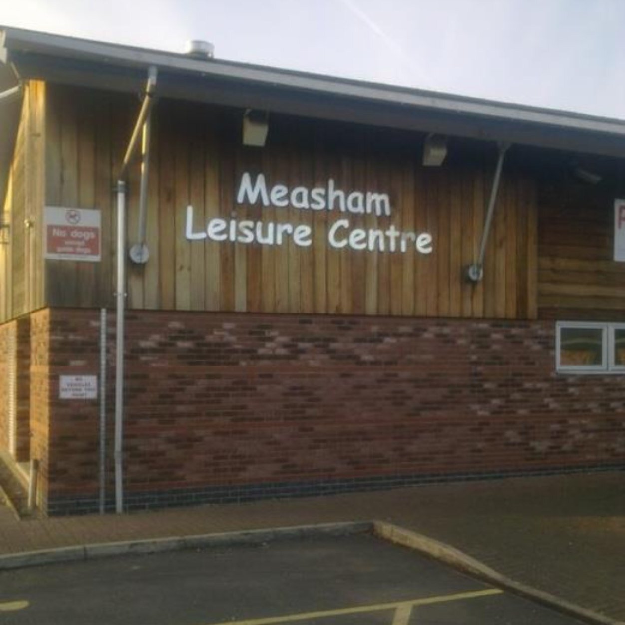 Set in the heart of measham we are home to fitness classes, gym sessions, 5-a-side football, children's holiday club, birthday parties, functions and much more.