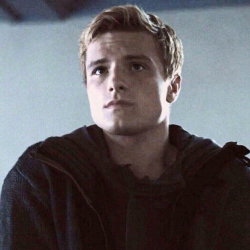 hisgoldeneyes_'s profile picture. 