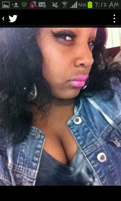 #leo you kno u wanna turn dat button blue|tap•it| ¥ follow me on ig @apimpname_frenchiee 