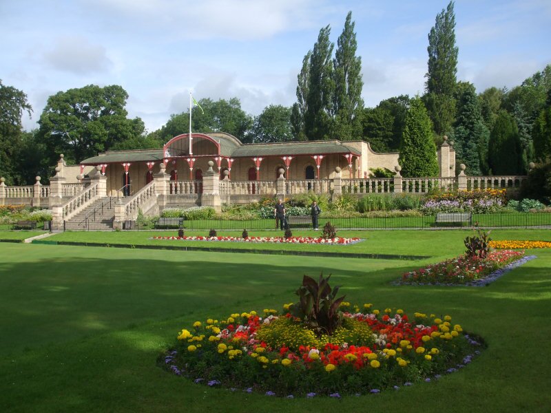 HandAParks's profile picture. Friends of Heaton & Armstrong Parks, Newcastle. Local residents and businesses who aim to help keep our excellent parks, well excellent.
Love where you live!
