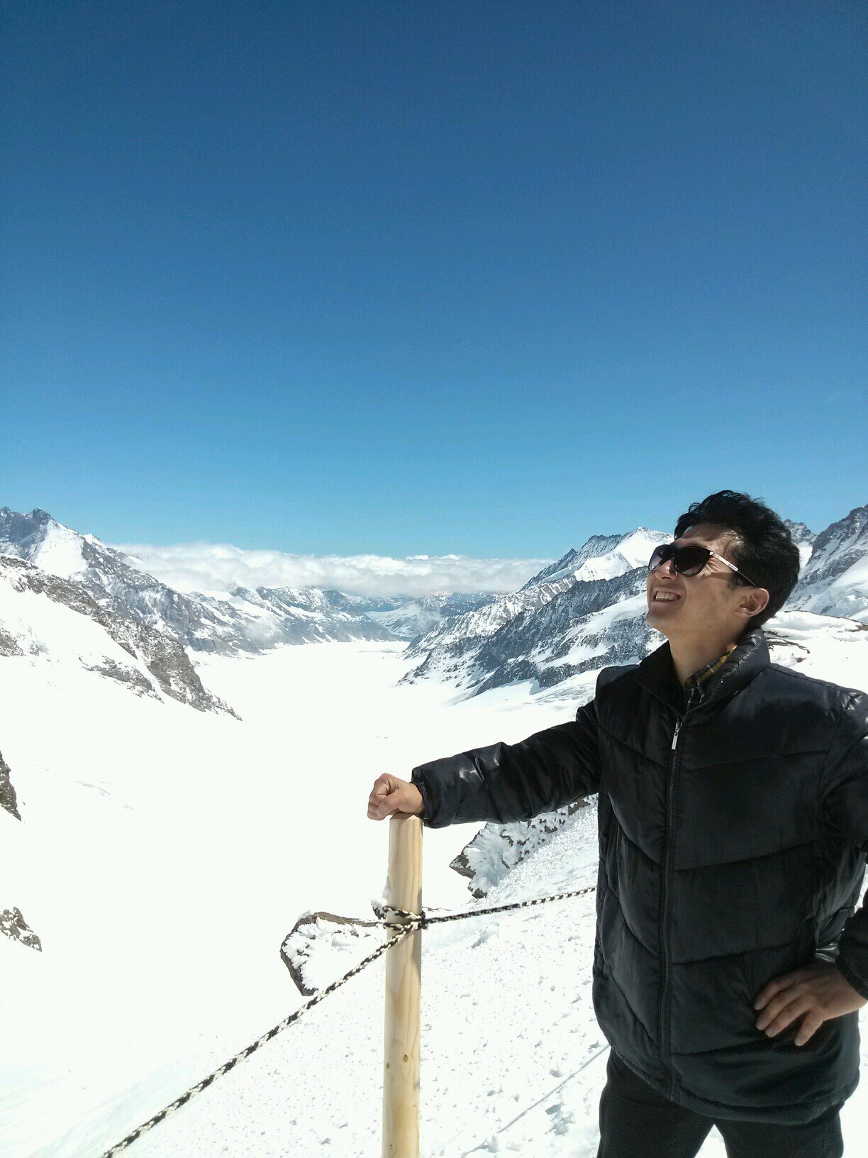 elliotkim7's profile picture. 