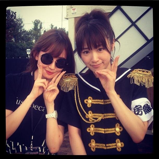 [#AKB48_RP #48FamilyRP #48Unity]
 初めまして!!
  AKB48“こじはる”こと
  小嶋陽菜です(・v・)ノ♪
  つぶやきたいっ！
  と思いTwitter始めてみました〜(∵)!!
  どうぞよろしく
  お願いします(・v・)
  
  はるなょり(・v・)ノ